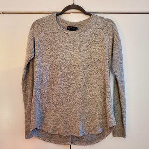 Abercrombie & Fitch sweater